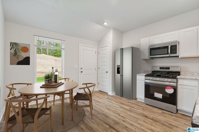 609 KLYNES DRIVE, Calera, AL 35040