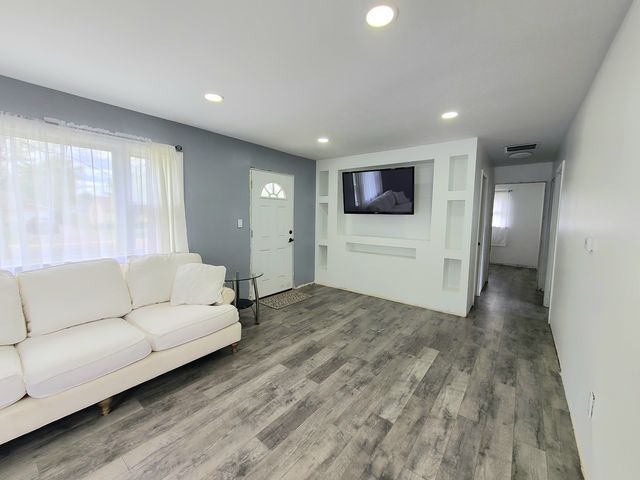 2305 Marmion Avenue, Joliet, IL 60436