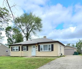 2305 Marmion Avenue, Joliet, IL 60436