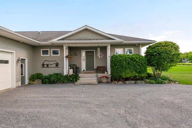 25 Mansfield View Drive, Georgia, VT 05478