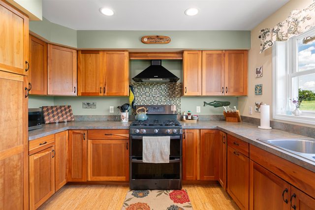 25 Mansfield View Drive, Georgia, VT 05478