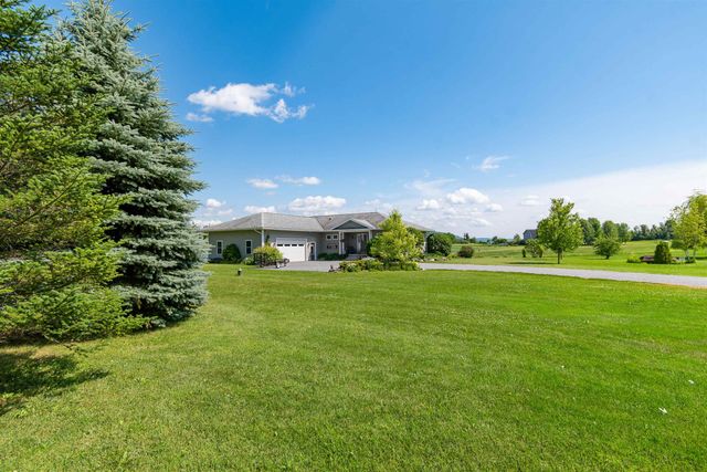 25 Mansfield View Drive, Georgia, VT 05478