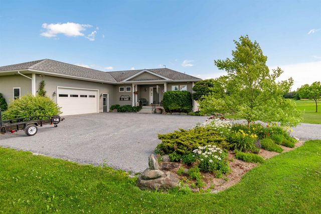 25 Mansfield View Drive, Georgia, VT 05478