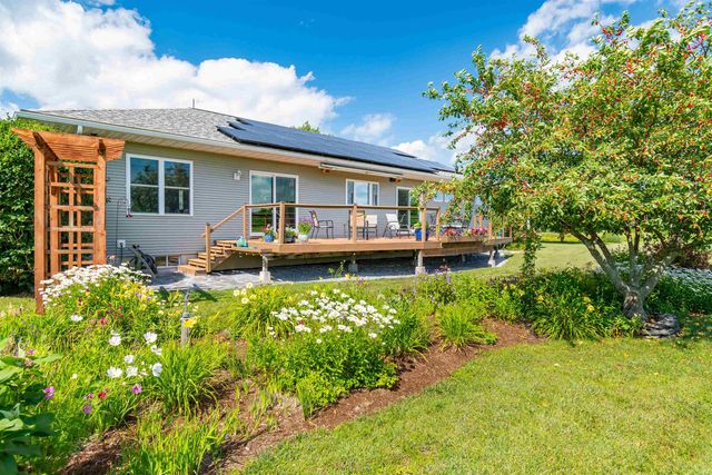 25 Mansfield View Drive, Georgia, VT 05478