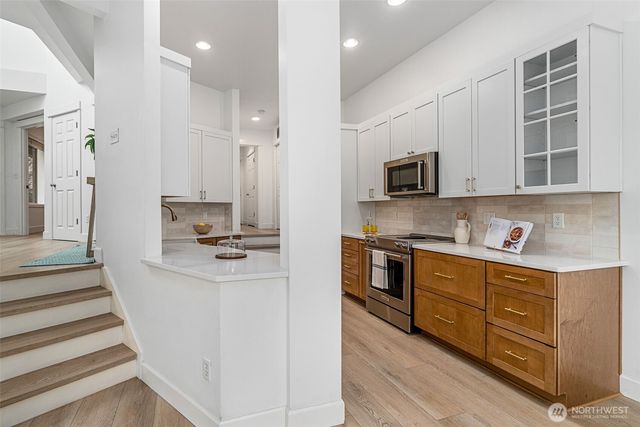11423 NE 86th Street, Kirkland, WA 98033