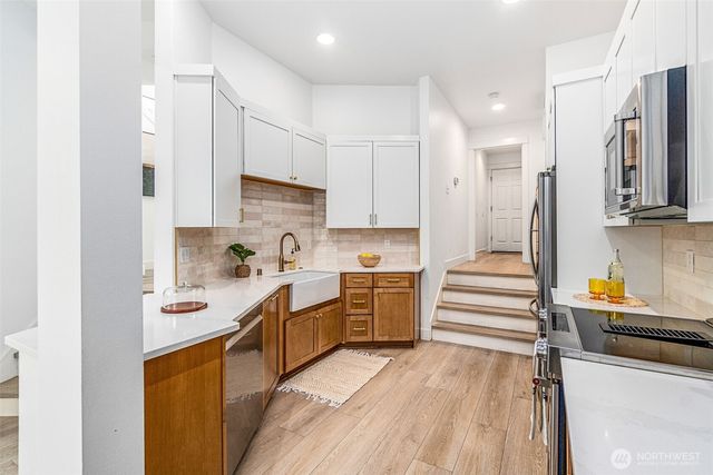 11423 NE 86th Street, Kirkland, WA 98033