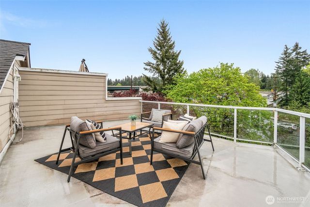 11423 NE 86th Street, Kirkland, WA 98033
