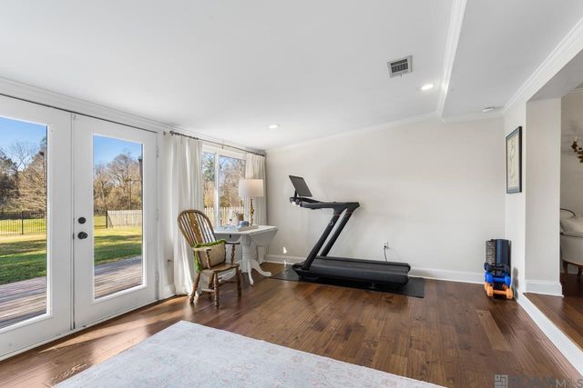 1031 Seyburn Dr, Baton Rouge, LA 70808