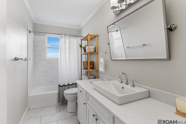 1031 Seyburn Dr, Baton Rouge, LA 70808