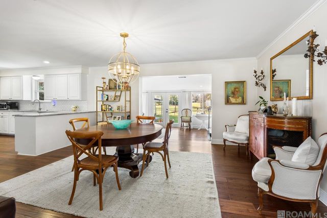 1031 Seyburn Dr, Baton Rouge, LA 70808