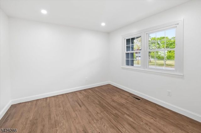 91 Seymour Ter, Piscataway Twp., NJ 08854