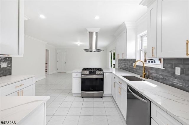 91 Seymour Ter, Piscataway Twp., NJ 08854