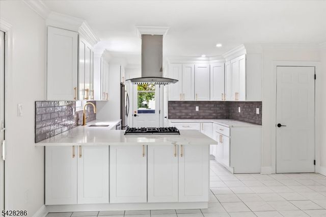 91 Seymour Ter, Piscataway Twp., NJ 08854