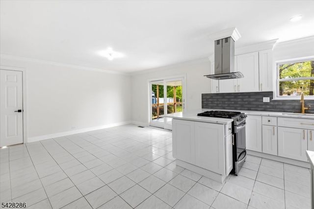 91 Seymour Ter, Piscataway Twp., NJ 08854