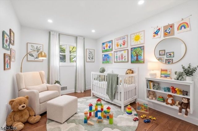 91 Seymour Ter, Piscataway Twp., NJ 08854