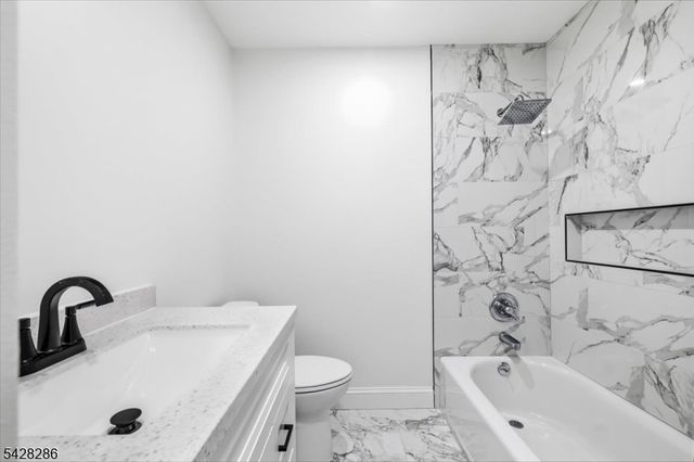 91 Seymour Ter, Piscataway Twp., NJ 08854