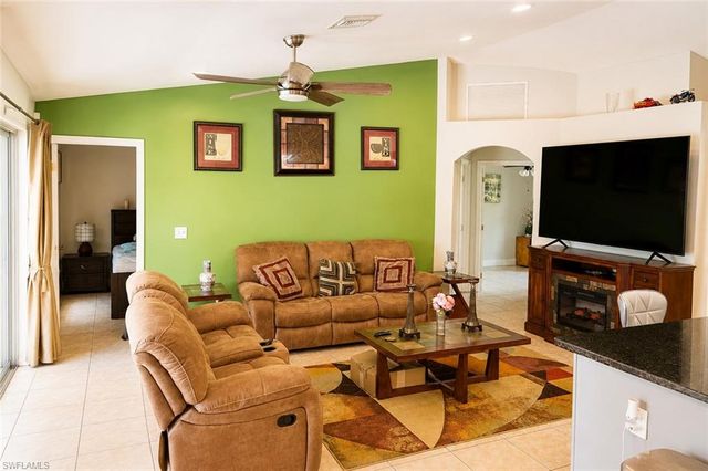 1206 NE 5th AVE, Cape Coral, FL 33909