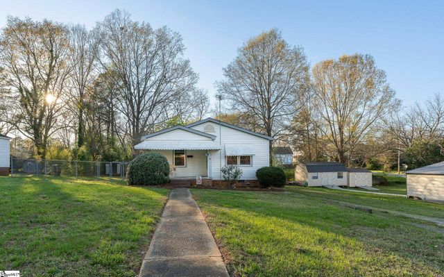 105 Shands Street, Clinton, SC 29325
