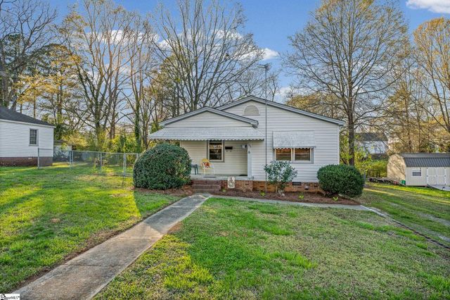 105 Shands Street, Clinton, SC 29325