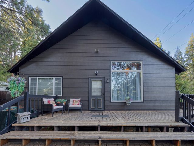26328 Forest Park Lane, Klamath Falls, OR 97601