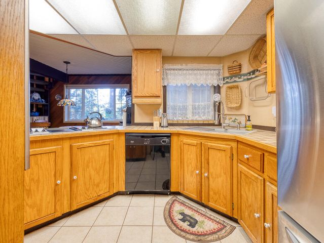 26328 Forest Park Lane, Klamath Falls, OR 97601