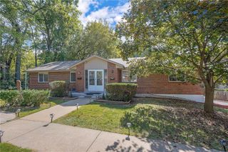 7909 Grandview Street, Overland Park, KS 66204