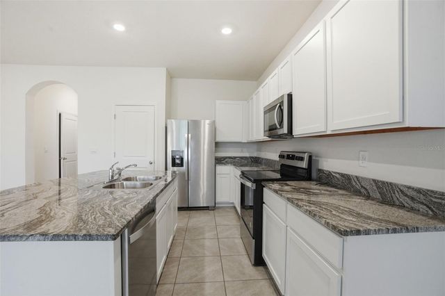 5267 DRAGONFLY DRIVE, Wildwood, FL 34785