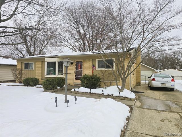 50674 Bower Drive, Chesterfield, MI 48047