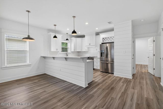 212 Clark Avenue, Pass Christian, MS 39571