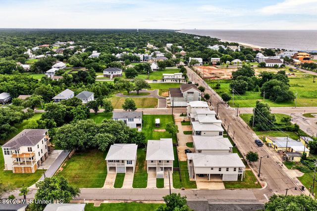 212 Clark Avenue, Pass Christian, MS 39571