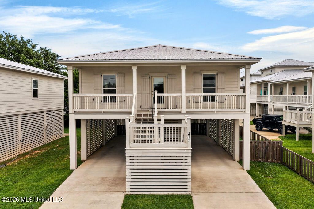 212 Clark Avenue, Pass Christian, MS 39571