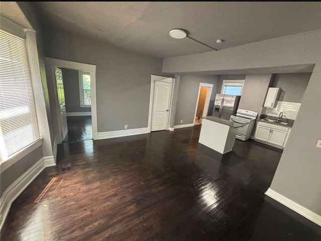 510 Cypress Avenue, Kansas City, MO 64124
