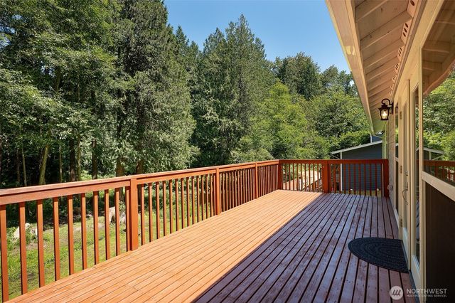 1226 NE Ballinger Place, Shoreline, WA 98155