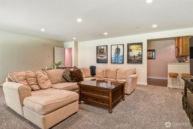 1226 NE Ballinger Place, Shoreline, WA 98155