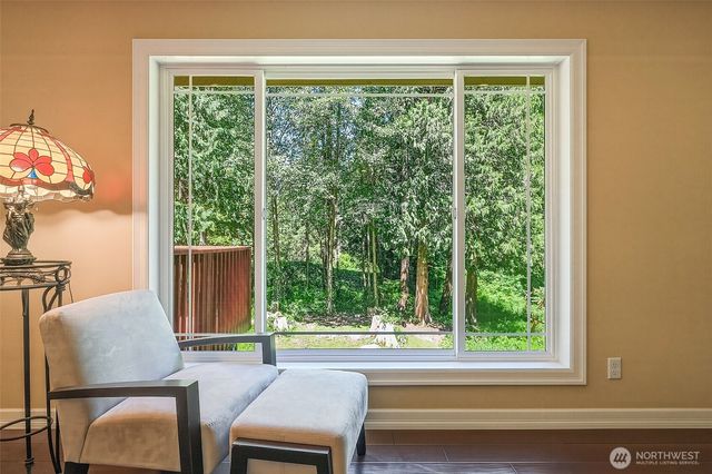 1226 NE Ballinger Place, Shoreline, WA 98155