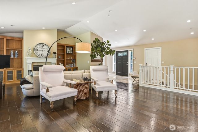 1226 NE Ballinger Place, Shoreline, WA 98155