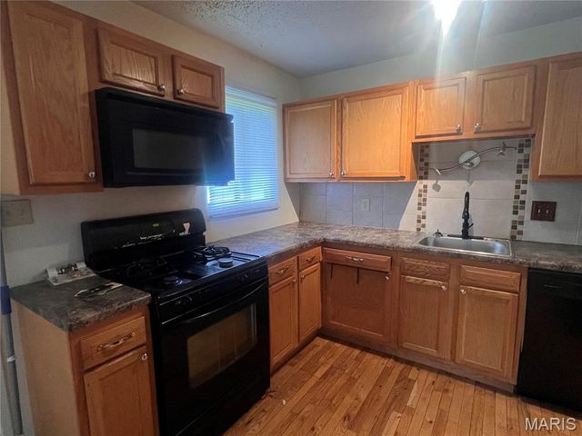 2353 Kingsford Drive, Florissant, MO 63031