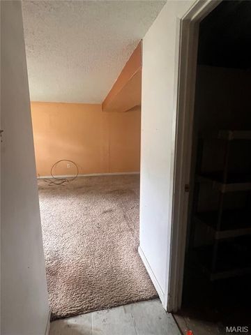 2353 Kingsford Drive, Florissant, MO 63031