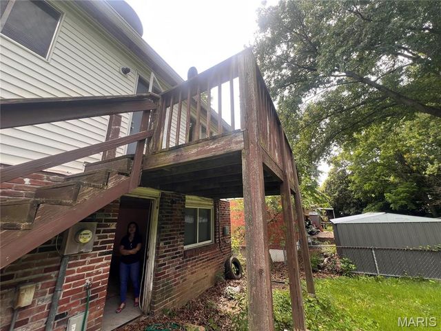 2353 Kingsford Drive, Florissant, MO 63031