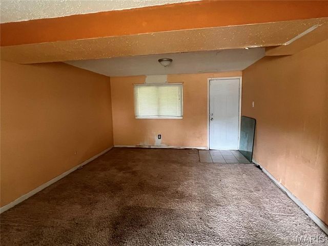 2353 Kingsford Drive, Florissant, MO 63031
