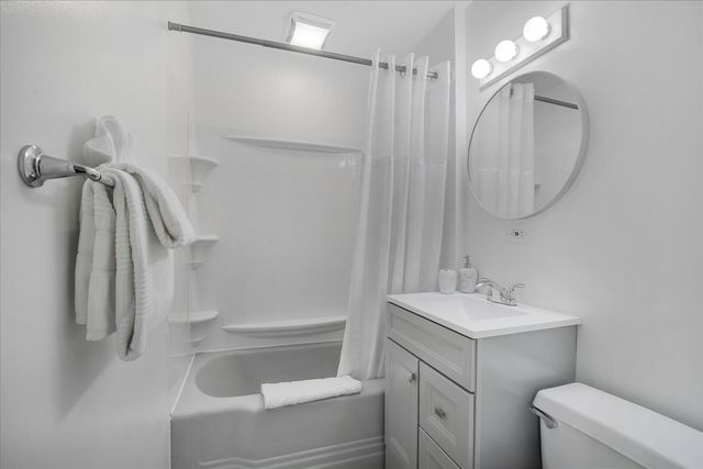 45 Marston Avenue, Hyannis, MA 02601