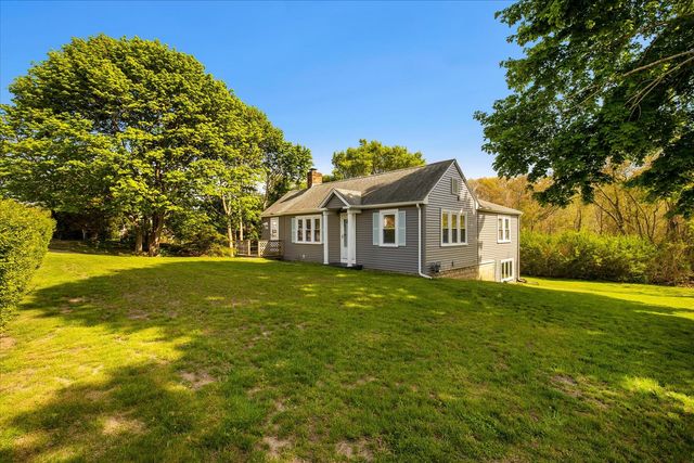 45 Marston Avenue, Hyannis, MA 02601