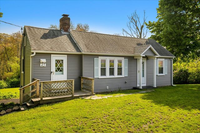 45 Marston Avenue, Hyannis, MA 02601