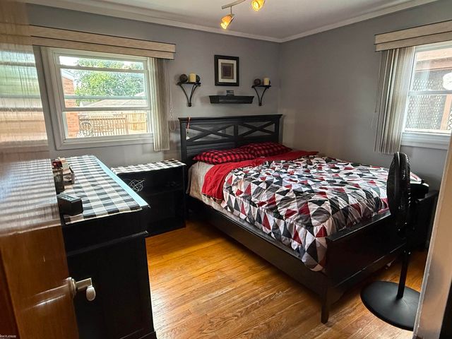 28460 Hollywood Street, Roseville, MI 48066