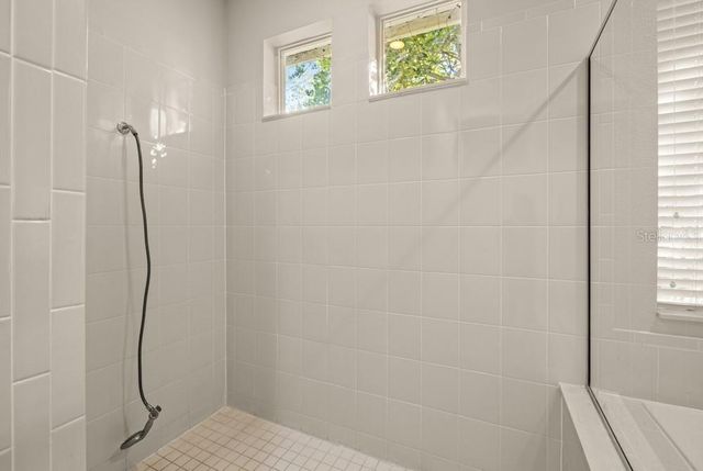 25515 HAWKS RUN LANE, Sorrento, FL 32776