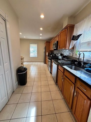 757 Summer St 2, Lynn, MA 01905