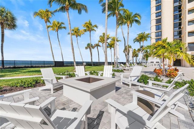 4001 Gulf Shore BLVD N # 1205, Naples, FL 34103