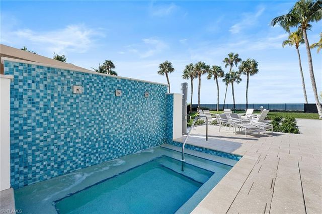 4001 Gulf Shore BLVD N # 1205, Naples, FL 34103