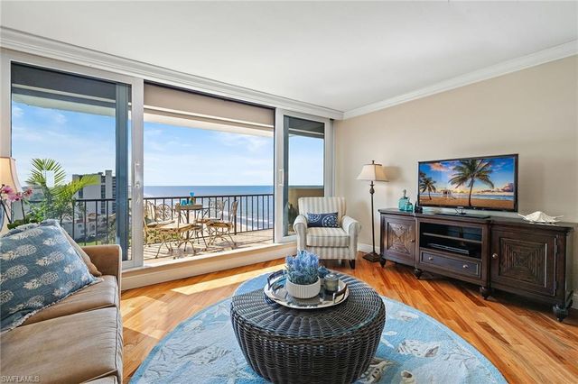 4001 Gulf Shore BLVD N # 1205, Naples, FL 34103