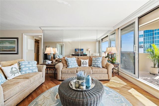 4001 Gulf Shore BLVD N # 1205, Naples, FL 34103